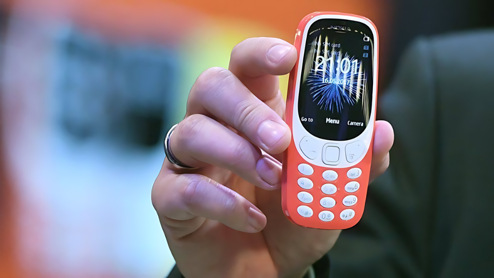 Discover the iconic Nokia 3310: celebrated for its durability, legendary Snake game, and unmatched battery life. A nostalgic journey into mobile phone history.